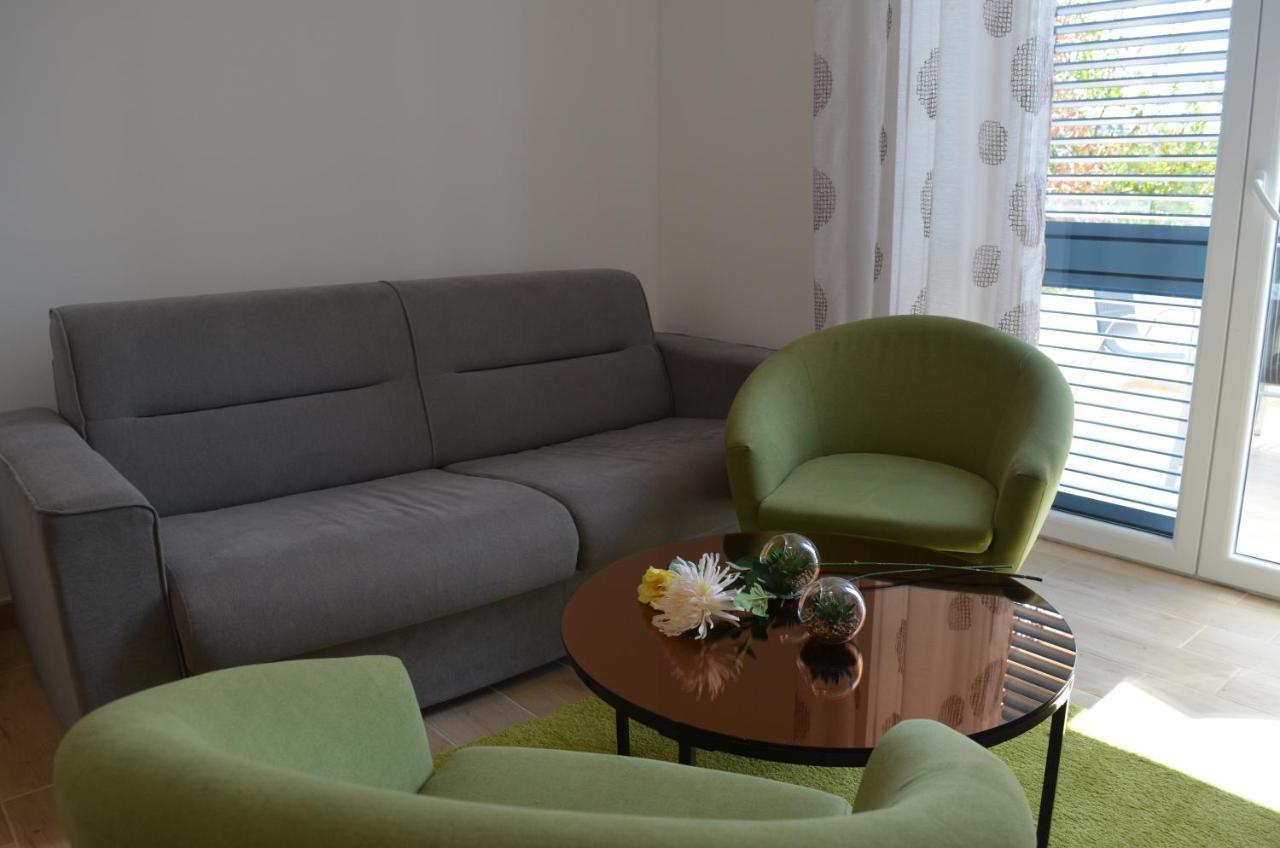 Apartments Korina Цриквеница Экстерьер фото